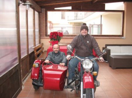 In sidecar con Gerardo Vernazzaro foto A. Di Costanzo