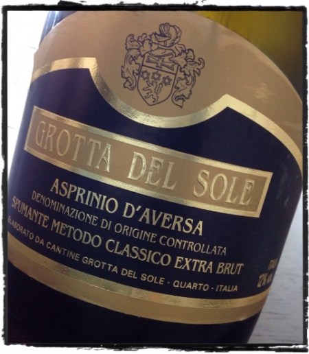 Asprinio d'Aversa Extra Brut Riserva Grotta del Sole - foto A. Di Costanzo