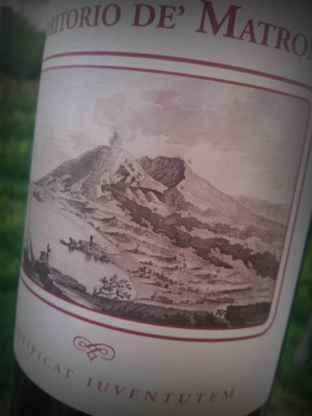 Lacryma Christi del Vesuvio rosso 2015 Territorio De' Matroni - foto L'Arcante