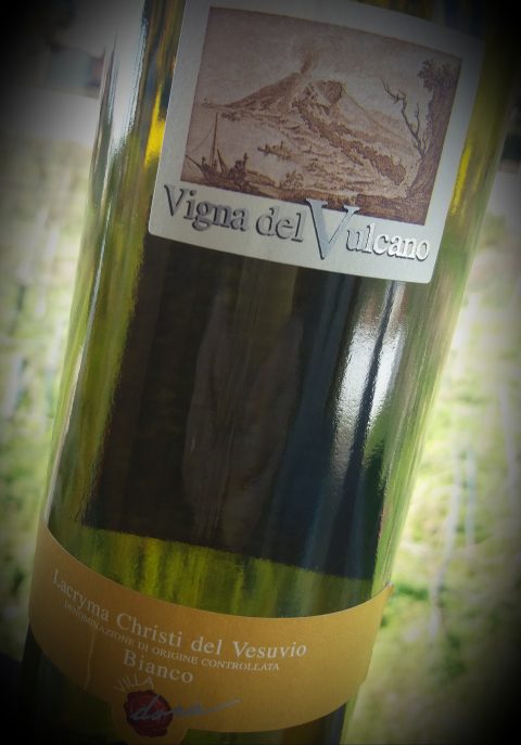Lacryma Christi del Vesuvio bianco Vigna del Vulcano 2002 Villa Dora - foto L'Arcante